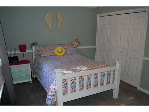 20 Kristen Ln, Mapleville, RI 02839 photo 11