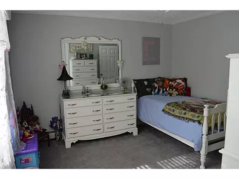 20 Kristen Ln, Mapleville, RI 02839 photo 10