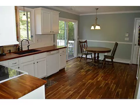20 Kristen Ln, Mapleville, RI 02839 photo 5