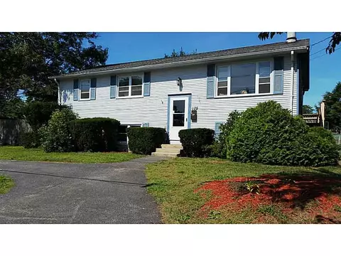 175 Ticonderoga Dr, Warwick, RI 02889 photo 2