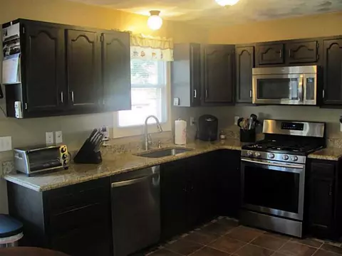 195 Manolla Ave, Warwick, RI 02888 photo 3