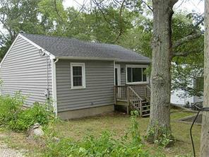 32 Mohawk St, Coventry, RI 02816 photo 3