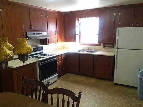 23 Corsi St, Woonsocket, RI 02895 photo 3