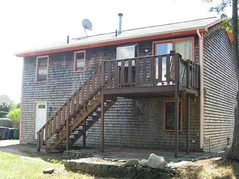 140 Winifred Ave, Warwick, RI 02889 photo 5