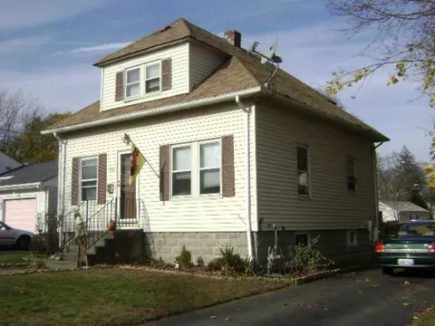91 Glendale Ave, Warwick, RI 02889 photo 1