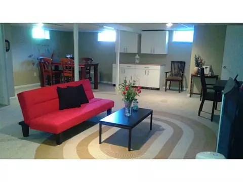 100 Ridgeway Ave, Warwick, RI 02889 photo 19