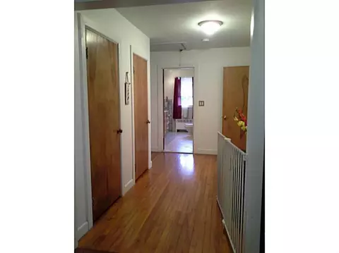 100 Ridgeway Ave, Warwick, RI 02889 photo 9