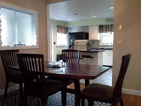 100 Ridgeway Ave, Warwick, RI 02889 photo 11