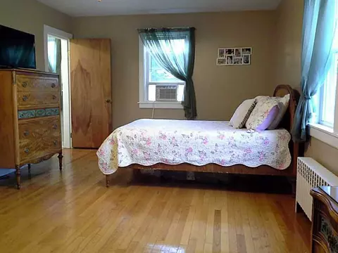 100 Ridgeway Ave, Warwick, RI 02889 photo 16