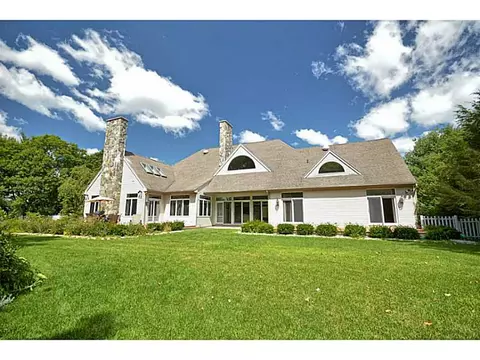 11 Wicklow Rd, Westerly, RI 02891 photo 3