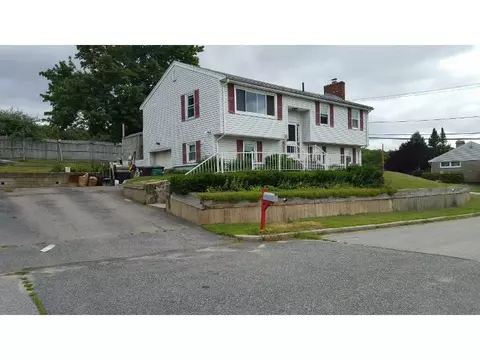 11 Carey Ct, Woonsocket, RI 02895 photo 1