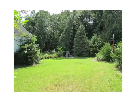 356 10th Ave, Woonsocket, RI 02895 photo 3