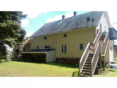 90 Hazel St, Woonsocket, RI 02895 photo 4