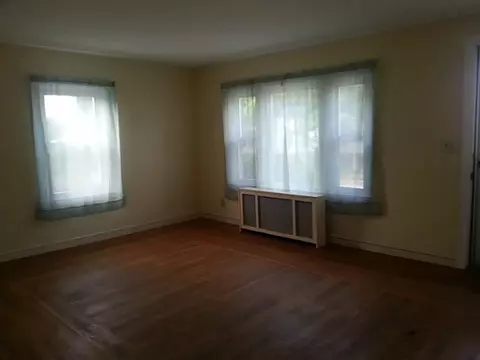 64 Orms St, Pawtucket, RI 02861 photo 5