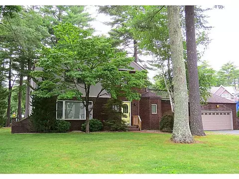 3 Veronica Ct, Coventry, RI 02816 photo 2