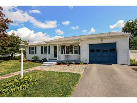 6 Lee Dr, Warren, RI 02885 photo 1