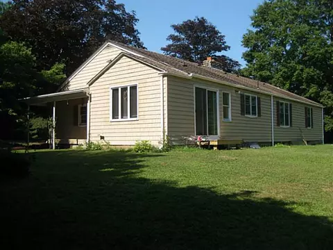 3231 Flat River Rd, Coventry, RI 02816 photo 3