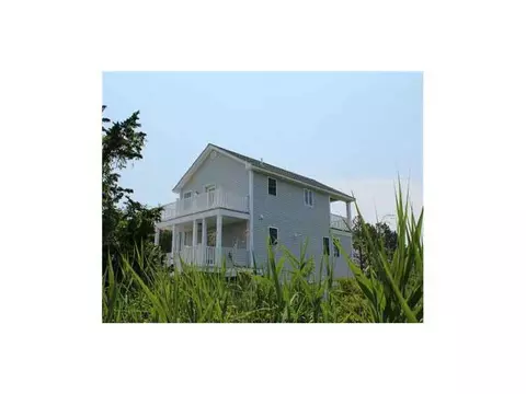 452 Atlantic Ave, Westerly, RI 02891 photo 2