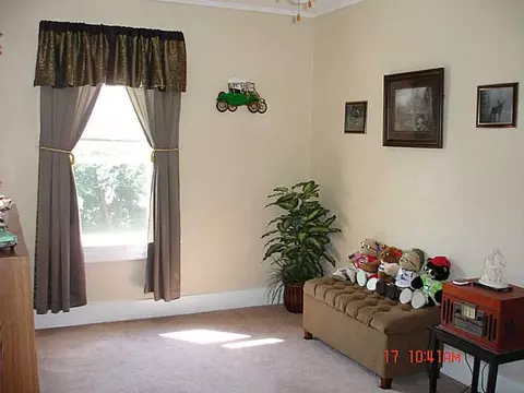 286 Fourth Ave, Woonsocket, RI 02895 photo 19