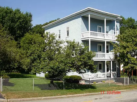 286 Fourth Ave, Woonsocket, RI 02895 photo 2