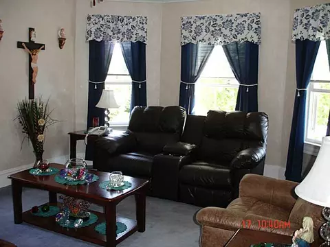 286 Fourth Ave, Woonsocket, RI 02895 photo 15