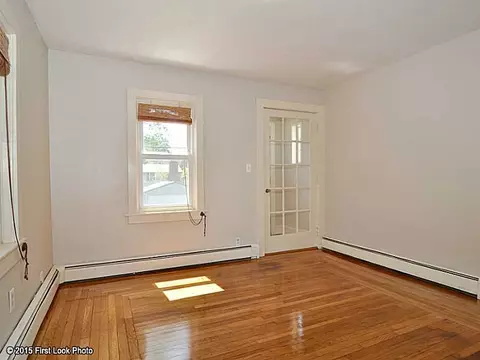 107 Darrow Dr, Warwick, RI 02886 photo 6