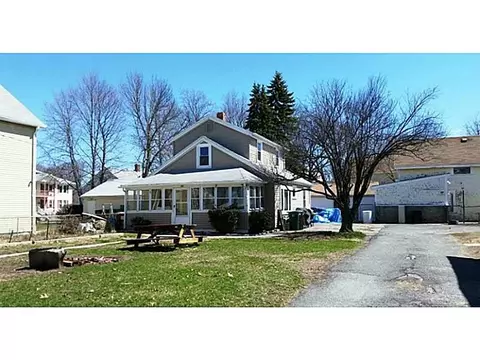 68 Garden St, Woonsocket, RI 02895 photo 1