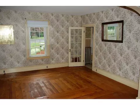 997 Park Ave, Woonsocket, RI 02895 photo 6