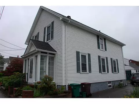 997 Park Ave, Woonsocket, RI 02895 photo 4
