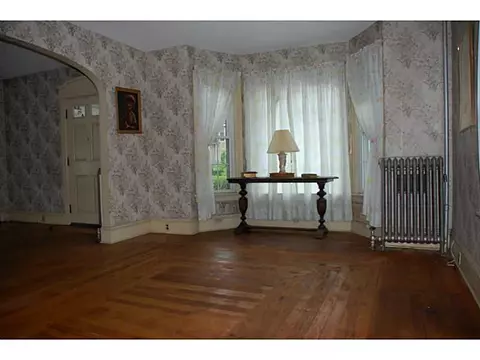 997 Park Ave, Woonsocket, RI 02895 photo 7