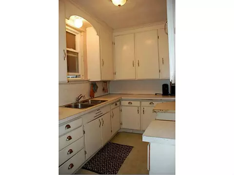 997 Park Ave, Woonsocket, RI 02895 photo 5