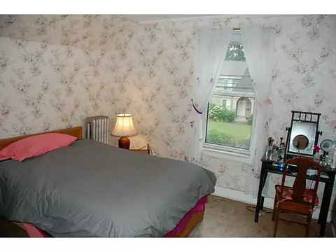 997 Park Ave, Woonsocket, RI 02895 photo 9