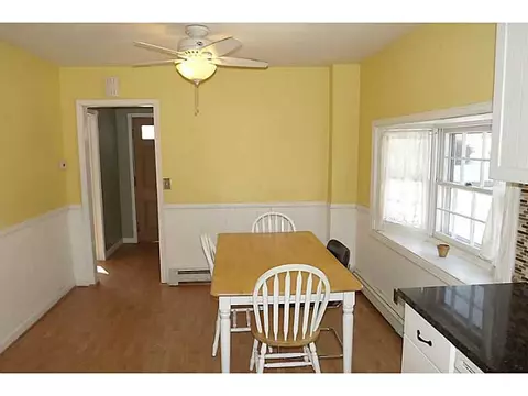 16 Ivan Ave, Riverside, RI 02915 photo 4