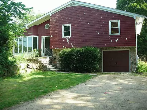 215 Ten Rod Rd, Exeter, RI 02822 photo 1