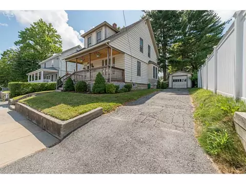 180 Bernice Ave, Woonsocket, RI 02895 photo 3