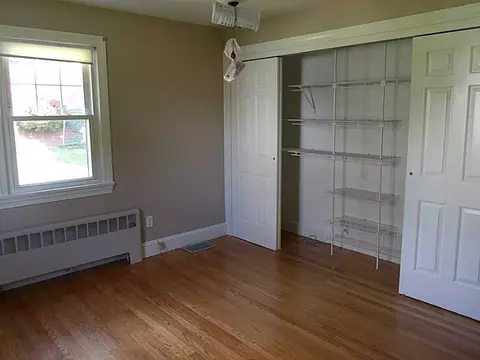 388 Gaskill St, Woonsocket, RI 02895 photo 9