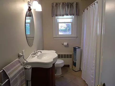 388 Gaskill St, Woonsocket, RI 02895 photo 10