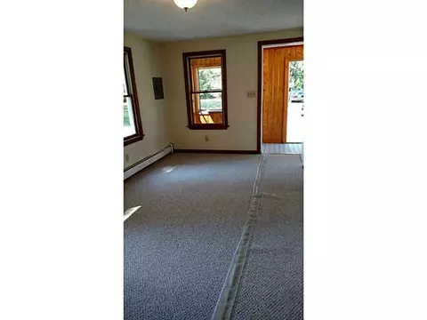 16 Wade St, Warwick, RI 02889 photo 9