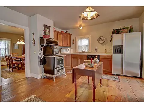 43 Serpentine Rd, Warren, RI 02885 photo 4