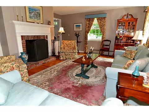 17 Edgewood Ave, Westerly, RI 02891 photo 13