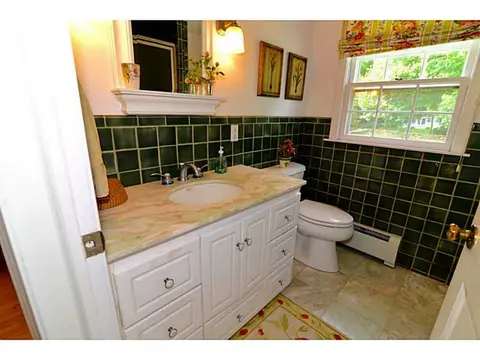 17 Edgewood Ave, Westerly, RI 02891 photo 22
