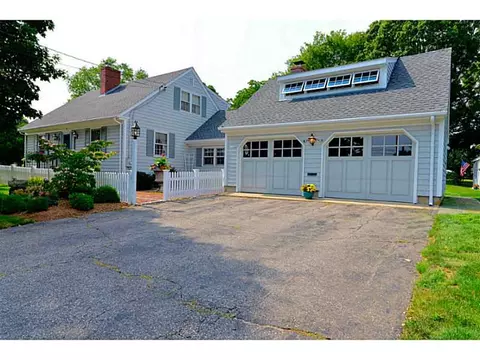 17 Edgewood Ave, Westerly, RI 02891 photo 1