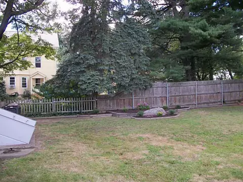 44 E Barrows St, Cumberland, RI 02864 photo 22