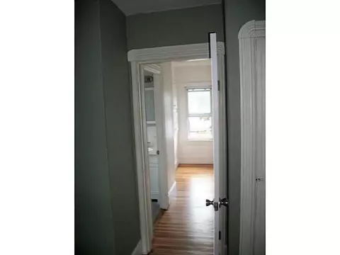 44 E Barrows St, Cumberland, RI 02864 photo 9