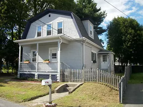 44 E Barrows St, Cumberland, RI 02864 photo 1
