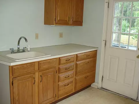 264 Log Rd, Smithfield, RI 02917 photo 3