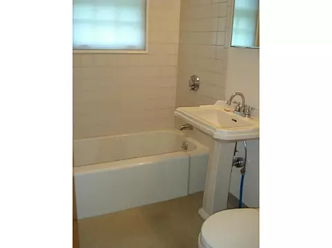 264 Log Rd, Smithfield, RI 02917 photo 4