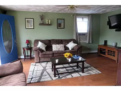 94 Logan St, Warwick, RI 02889 photo 5