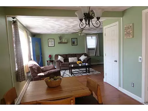 94 Logan St, Warwick, RI 02889 photo 10