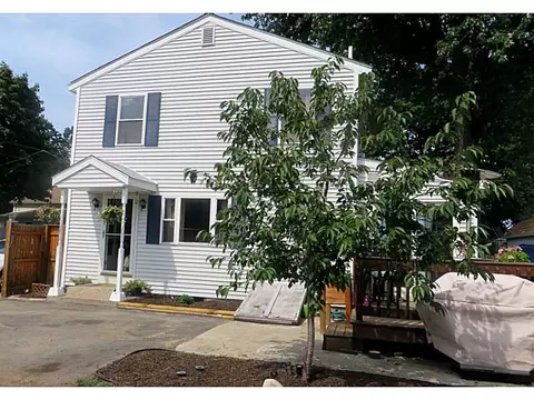 94 Logan St, Warwick, RI 02889 photo 2